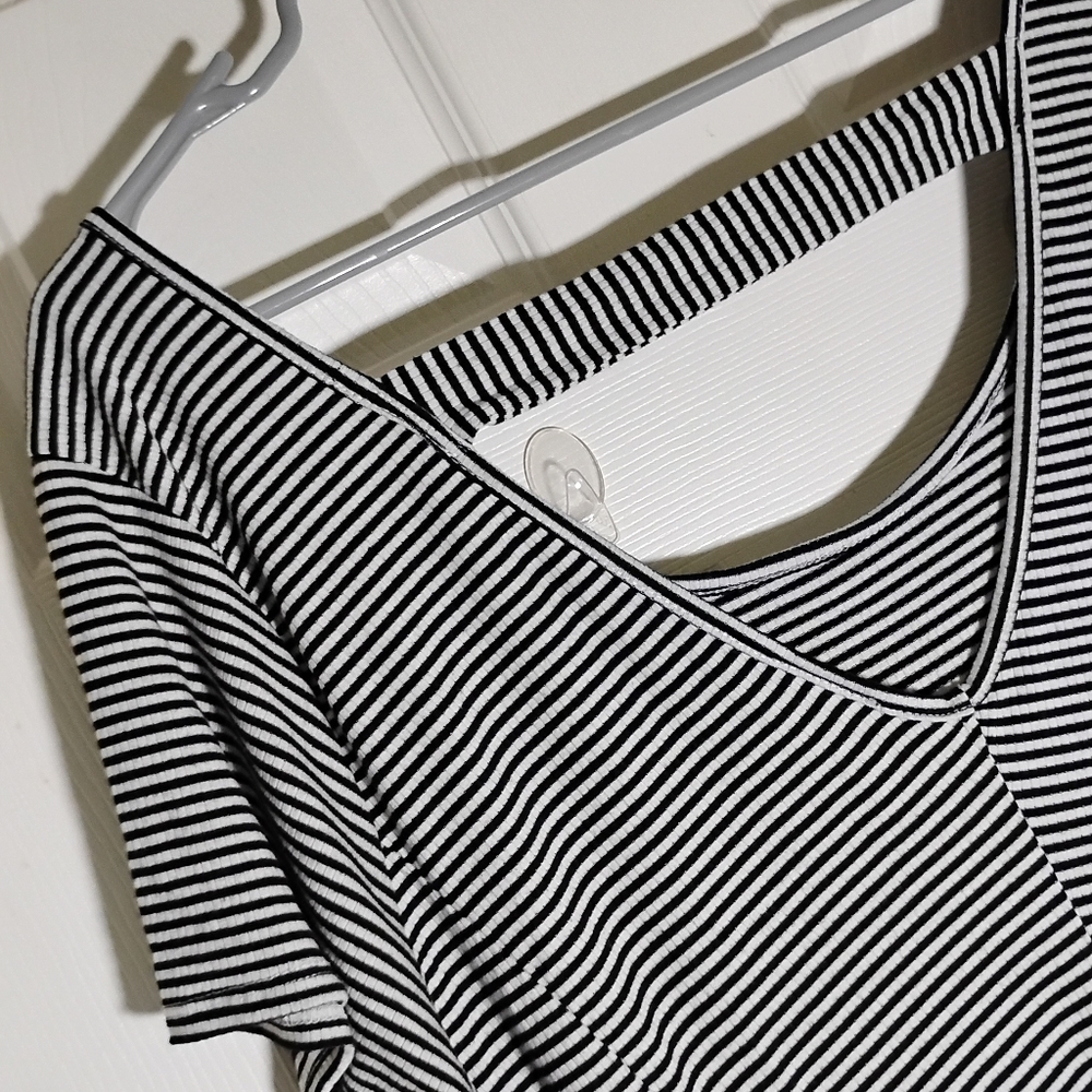 Torrid Striped Ribbed Knit Top - Picture 7 of 11